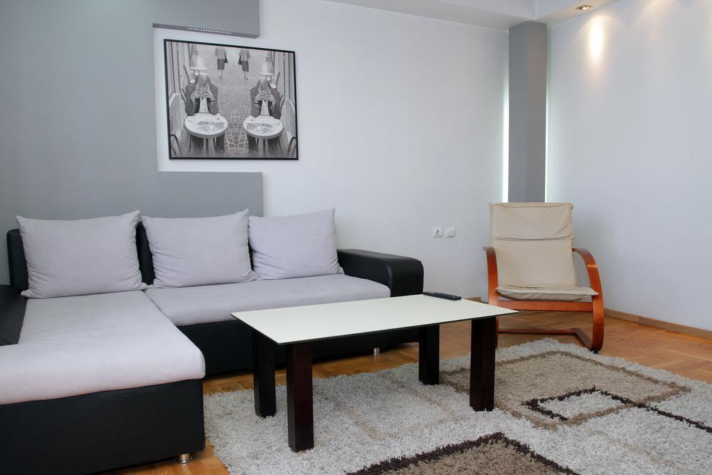 Belgrade Republic Square Apartment Екстер'єр фото